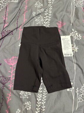 NWT Lululemon Wunder Train SHorts size 2